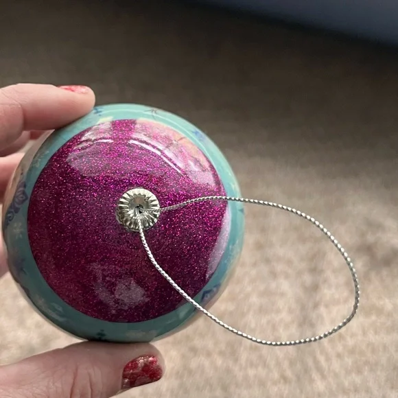 Disney Frozen Christmas ornament - Picture 3 of 4